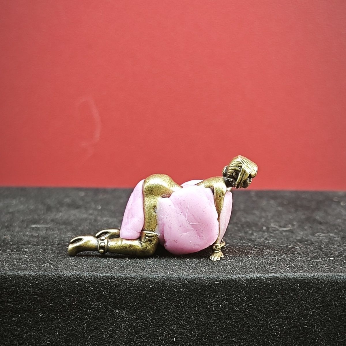 Vintage Collectible Ornaments - Antyczna mosiężna miniaturowa figurka artystyczna -