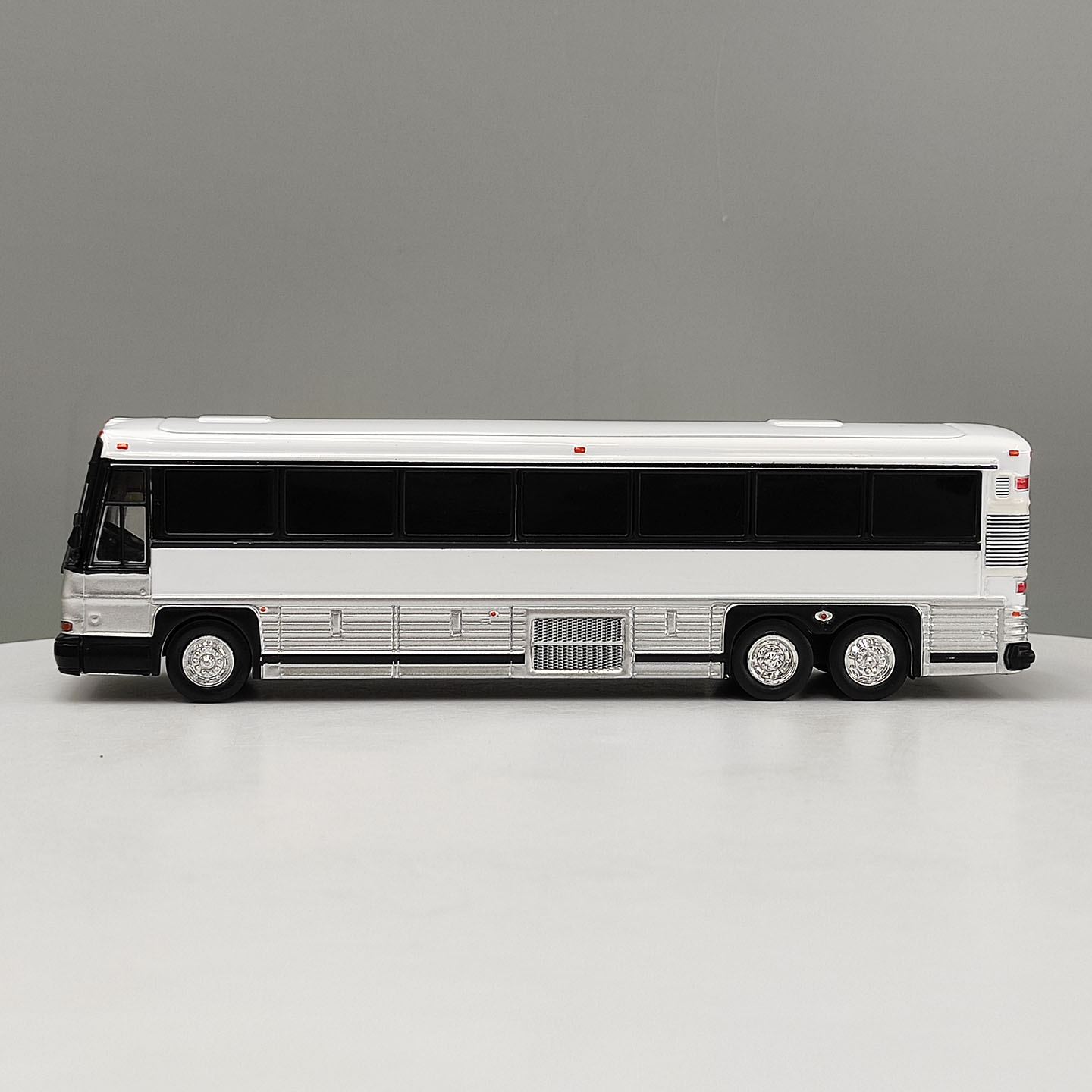 Model autobusu w skali 1:87, v – Vintage Collection Haul recenzja i cena